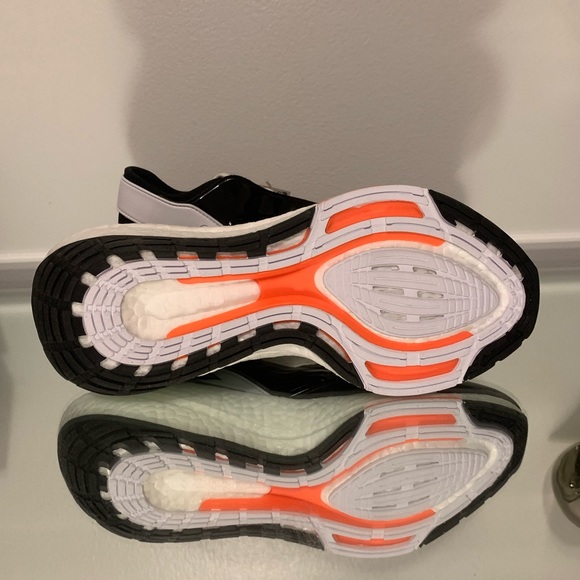 Adidas Stella McCartney UltraBoost 22 Women’s Sz 9.5 - Picture 9 of 9